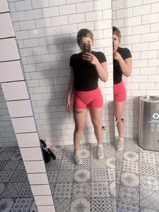 MiuuBellebunny Gym outfit💪🏻 - {count, plural, one {תמונה אחת} two {שתי תמונות} many {# תמונות} other {# תמונות}}