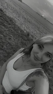 MayaLoveee Public Foto 4