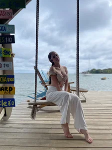 Im_Valentina More of me  3টি ছবি