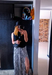 anaroman01 Pool day Pic 6