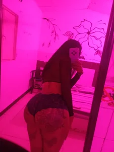 Public de vayolettatto_bigass  4 Imagens