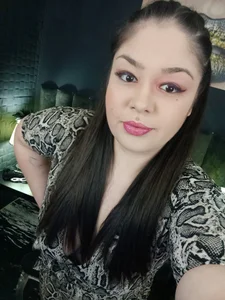 Just Me od HellenVexary  4 snímek