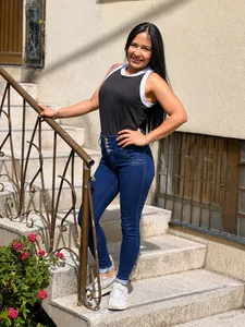 AshlyBella On the street🏘️ Billede