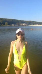 Public od Only___Yours  3 snímek