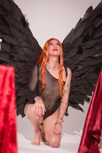 EmilyZaennz ✨ Pic 2