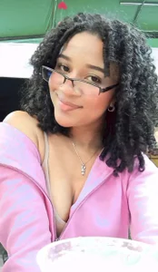 Layla_Clarke Public Pic 3