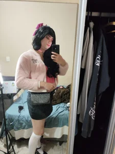 Femboy de overkirap@xh  5 Imagens