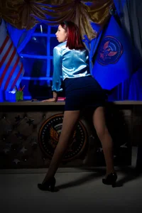 stephaniesun_ Happy 4th of July 🇱🇷🎇 #secretary #heels #stockings #milf Foto 4