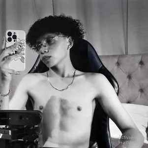 _taylor_black pff Foto 5