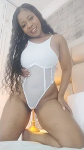 AlisonTravis Angels wear white… 😉 Pic 9