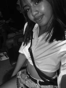 ananya_kiran Public Foto 4