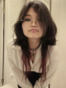 Sofia_Min Am i cute in glasses?^^ Immagine 
