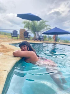 daphneebridge's photo