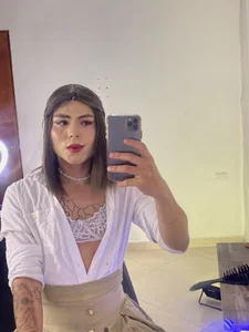 Soy_mar1 A cute secretary Foto 5