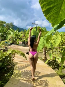 Tana_latin1-のTanita dé paseo 🏝️👙の 5枚の写真