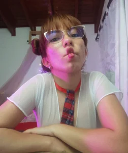 MIA_ROOUSE_ Public Foto 5