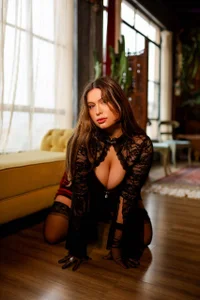 bellinipornstar Public Pic