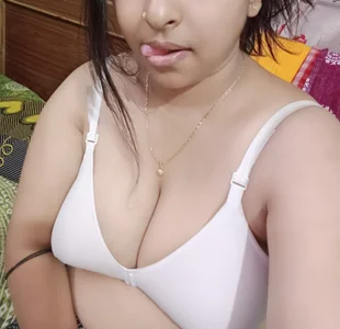 Payel-sharma Public Poză 2