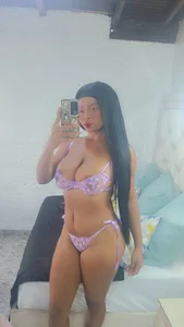 mia_leyre sexy me ❤😈 Foto 2