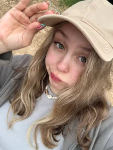 ZoraDearmon: Coffee, Kisses & Chaos ( фото)