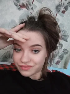 EmmaLoCute Public Pic 5