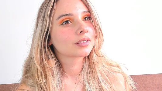 Sophy_Bunnyのfunny faces selfi before onlineの 3枚の写真