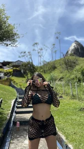 Julie_Rossie Piscina Gambar