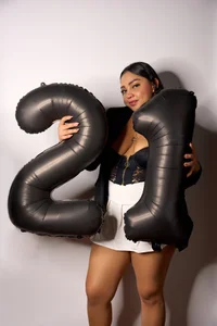 Abril_Gomez06 16/04/2005🖤🌙 Foto