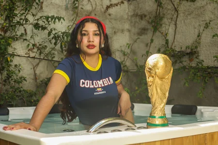 Let's make a gol de Victoria_Rosee  6 photos