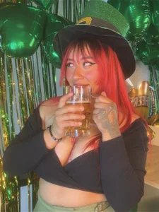 Kata_Bigboobs saint patrick♥ Pic 2