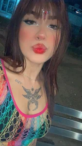 Mya_Rosue Public Foto 3