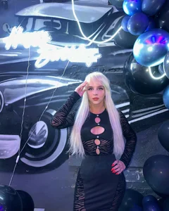 Public de LikaCat  4 photos