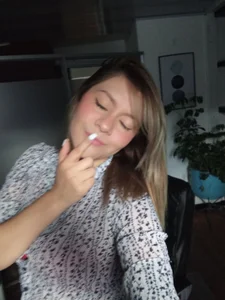 Good morning, office open od Chanelll_Taylorr_  4 snímek