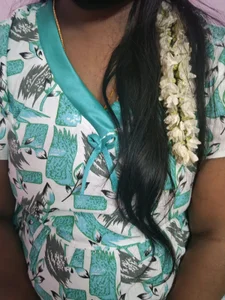 tamil-jenikutty's photo