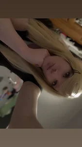 SexyBlondMandy: Public ( 5 фото)