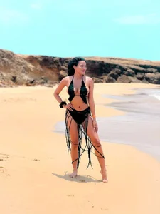 LiaObrien my beautiful vacation🌴🌊🌴 Pic