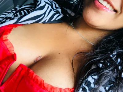 Mia_cm Red horny Pic