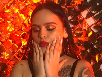 Carlaguzman_ Cute face 🥰 Pic