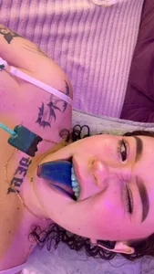 Danee_19_ I think I gave a blowjob to a smurf lol Pic 4