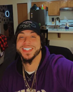 Rideaway69xxx: Public ( 2 фото)