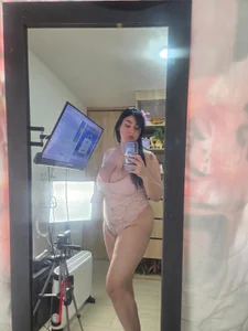 rosebigboobs 😈🌸You're not my type... you're my weakness😈🌸 Gambar 6