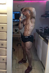 AdanXandersの....の 6枚の写真