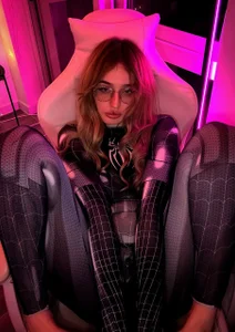 AdeLuna Public Pic 7