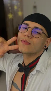 jhosepMoreno your school boy 🤓 Foto 3