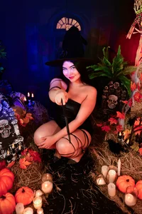 aliscollins_ Hallowen🎃 Pic 8