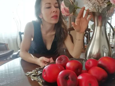 HaileyMoonn Sexy and tasty Billede 7