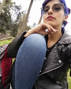 Best_DollSM Replenishing energy after work Foto