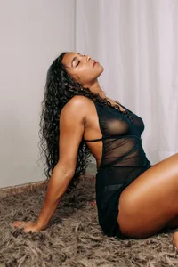 SashaBowei Public Pic 5