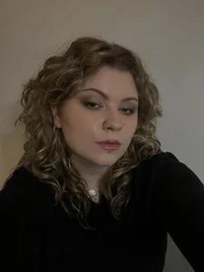 YoungAlina Public зображення