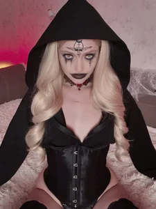 AshleyD_ Halloween 2025 🎃Bela Demitrescu🎃 slika